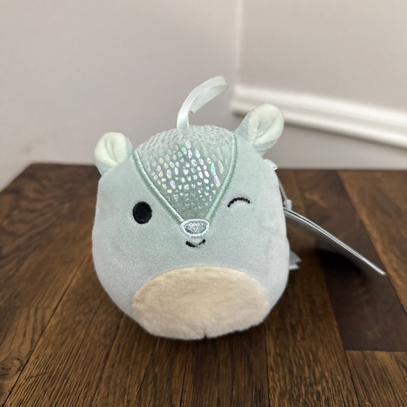 4” Squishmallow Arilla the Armadillo plush - Picture 1 of 5